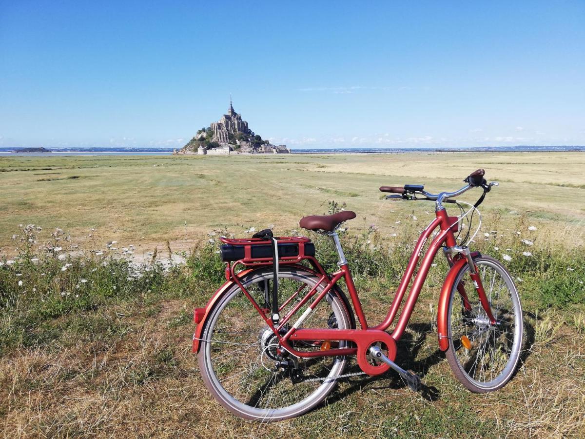 Ibis Pontorson Baie Du Mont Saint Michel Hotel Exterior photo